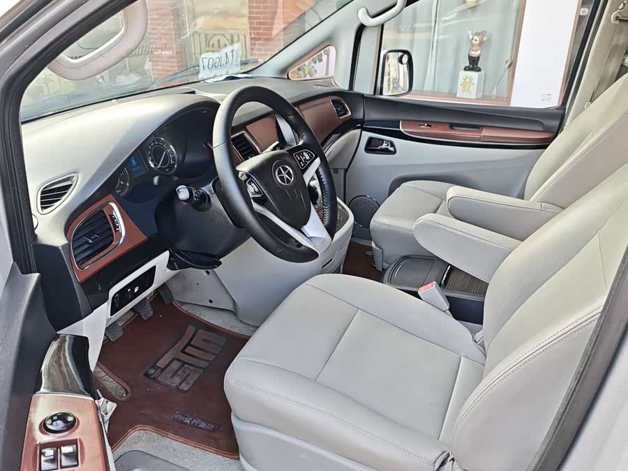 JAC 2018 #12 JAC 2018 car image #12