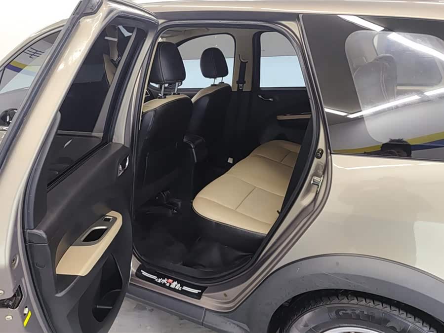 Forthing JOYEAR X3 2014 صورة سيارة #12