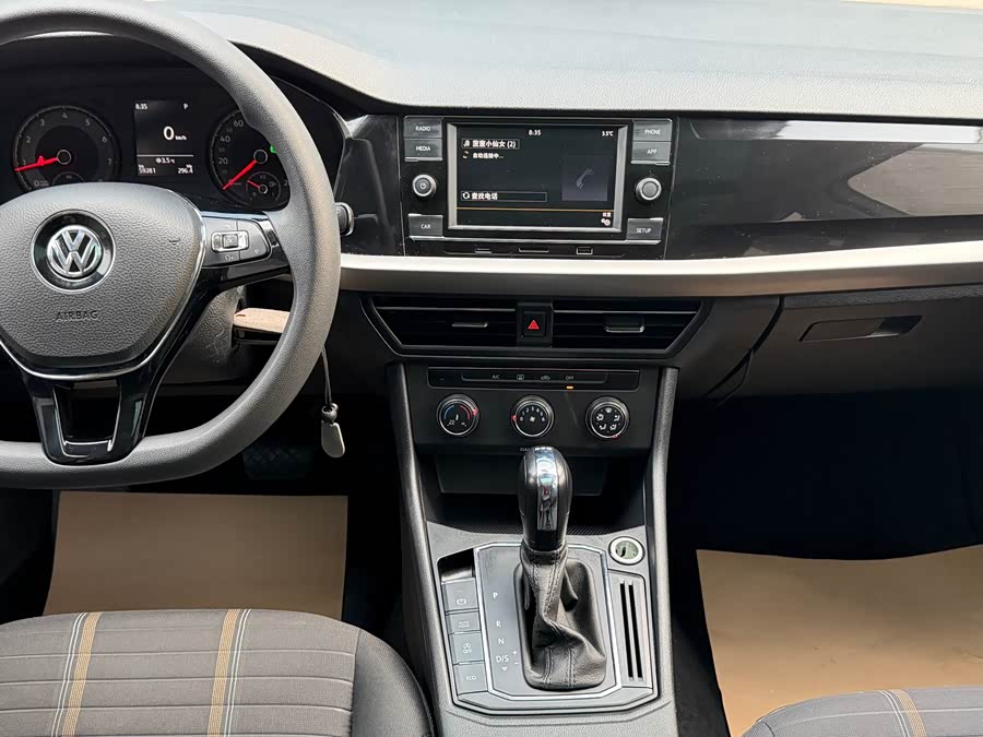 Volkswagen Lavida 2018 immagine di auto #12