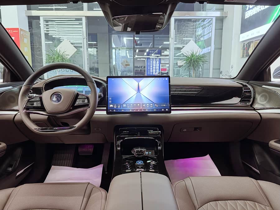 BYD Han 2024 car image #12