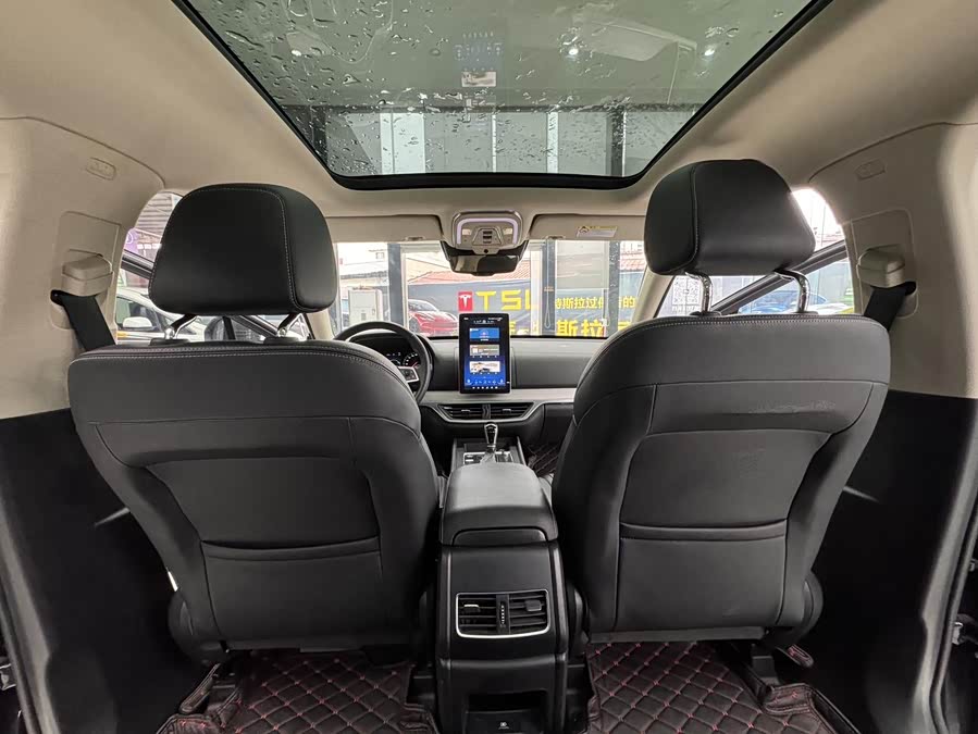 BYD Tang 2019 car image #12