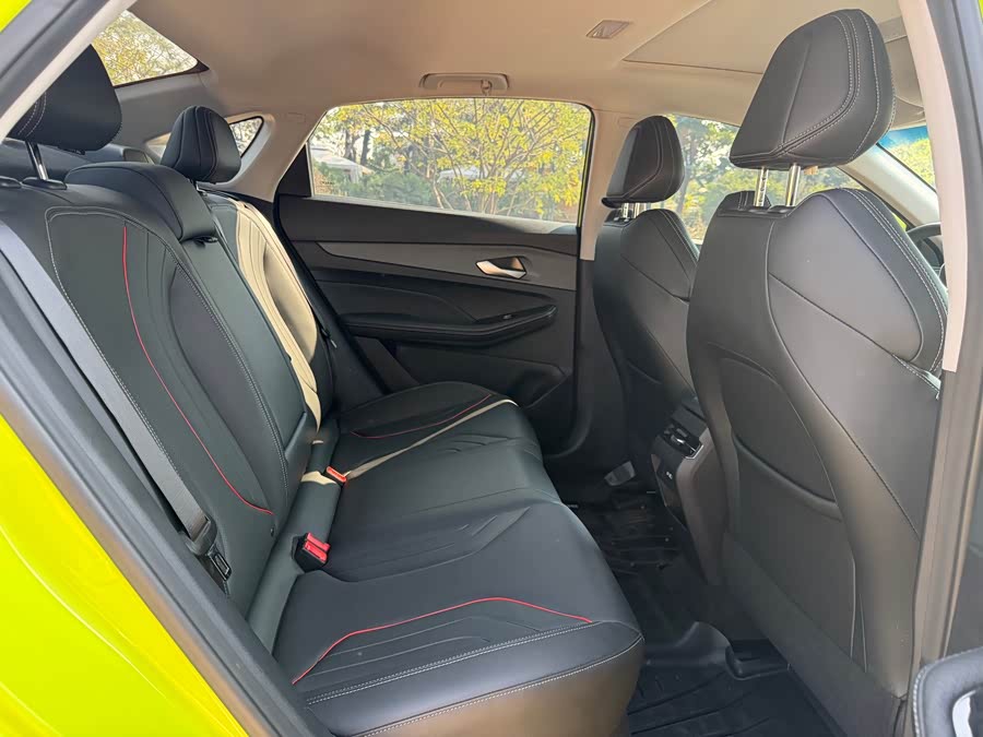 GEELY 2022 car image #12