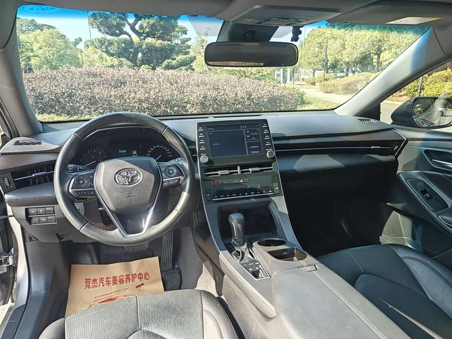 Toyota Avalon 2021 car image #12