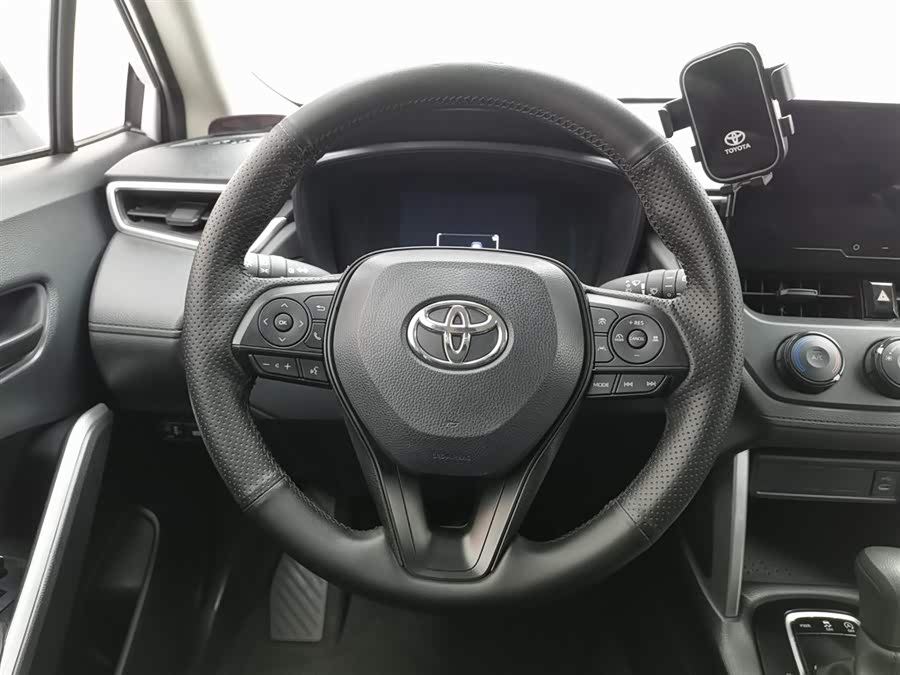 Toyota Corolla Cross 2023 car image #12