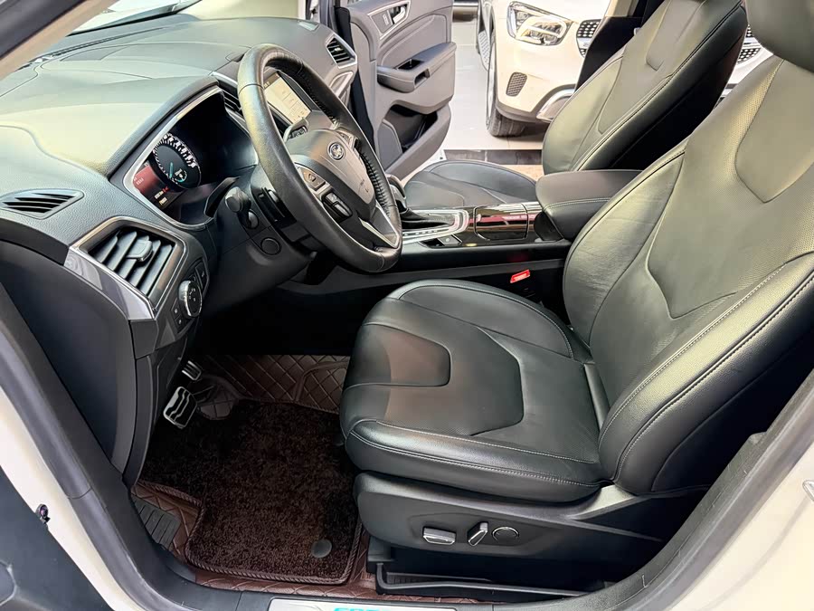 Ford Edge 2018 immagine di auto #12
