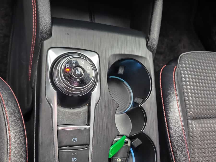 Ford Focus 2021 immagine di auto #12