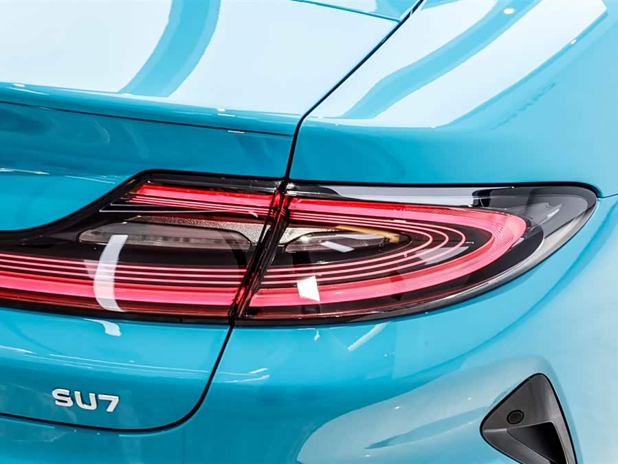 MI SU7 2025 car image #12