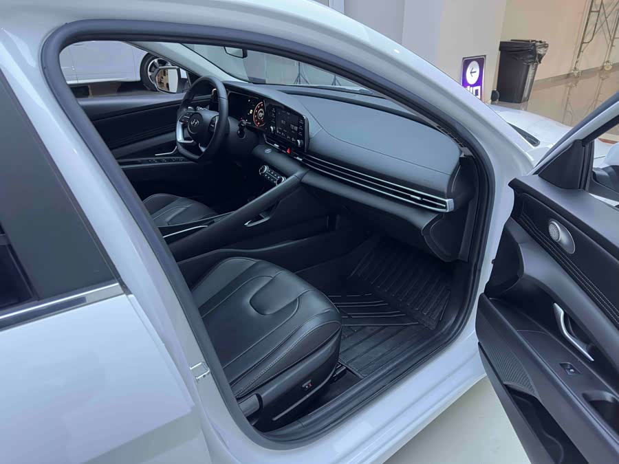 Hyundai Elantra 2022 #12 Hyundai Elantra 2022 car image #12