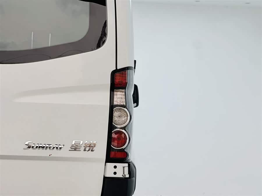 JAC 2017 immagine di auto #12