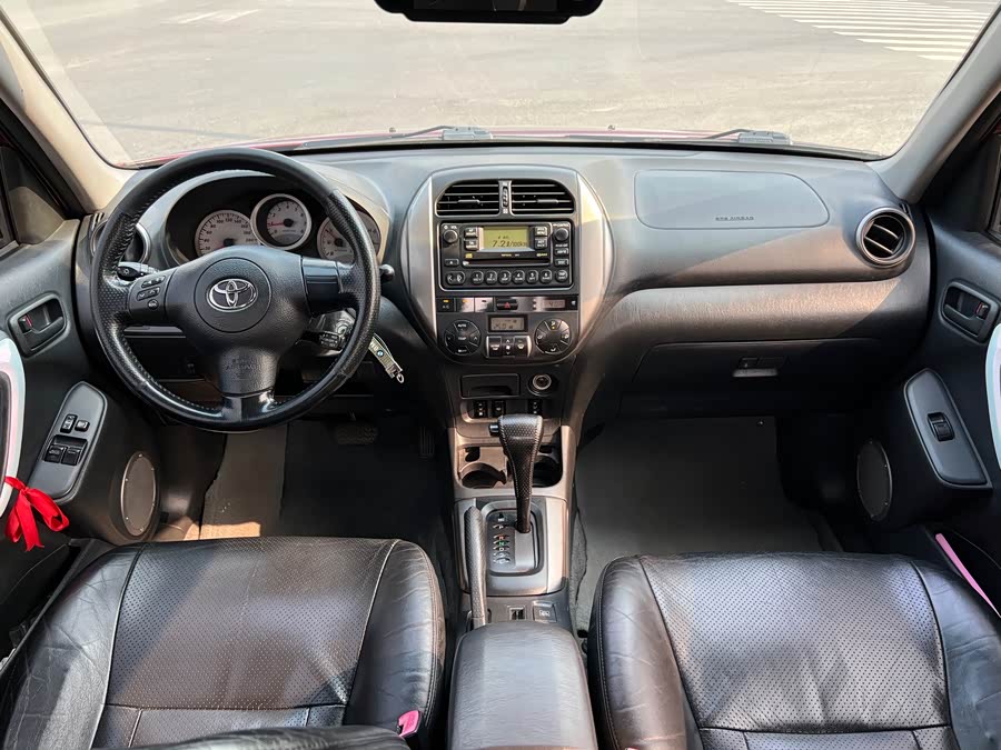 Toyota RAV4 (Imported) 2004 immagine di auto #12