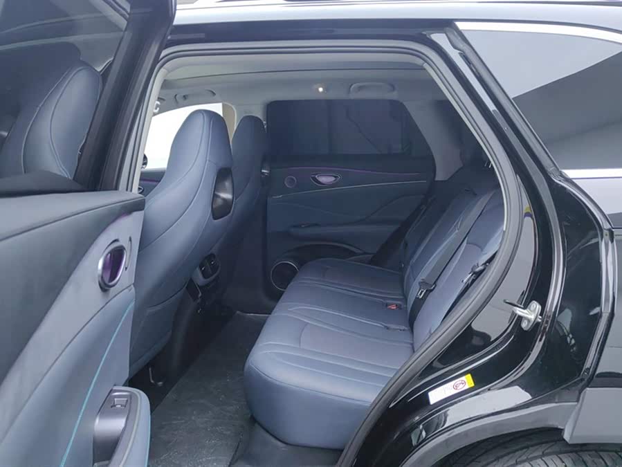 BYD Sea Lion 07 DM-i 2025 car image #12