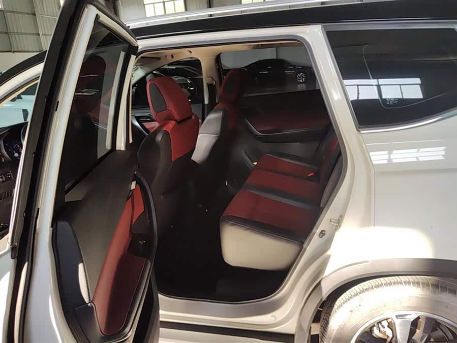 Forthing T5 2019 imagen de coche #12