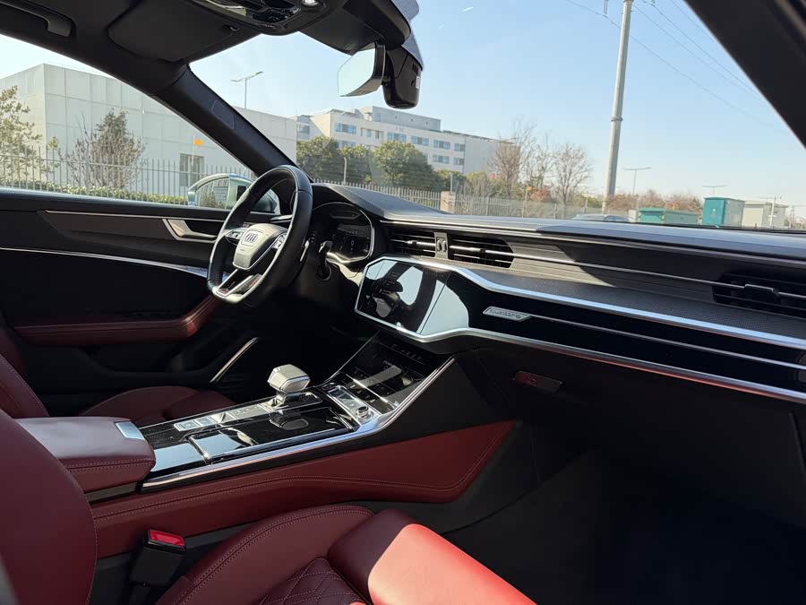 Audi S6 2021 car image #12