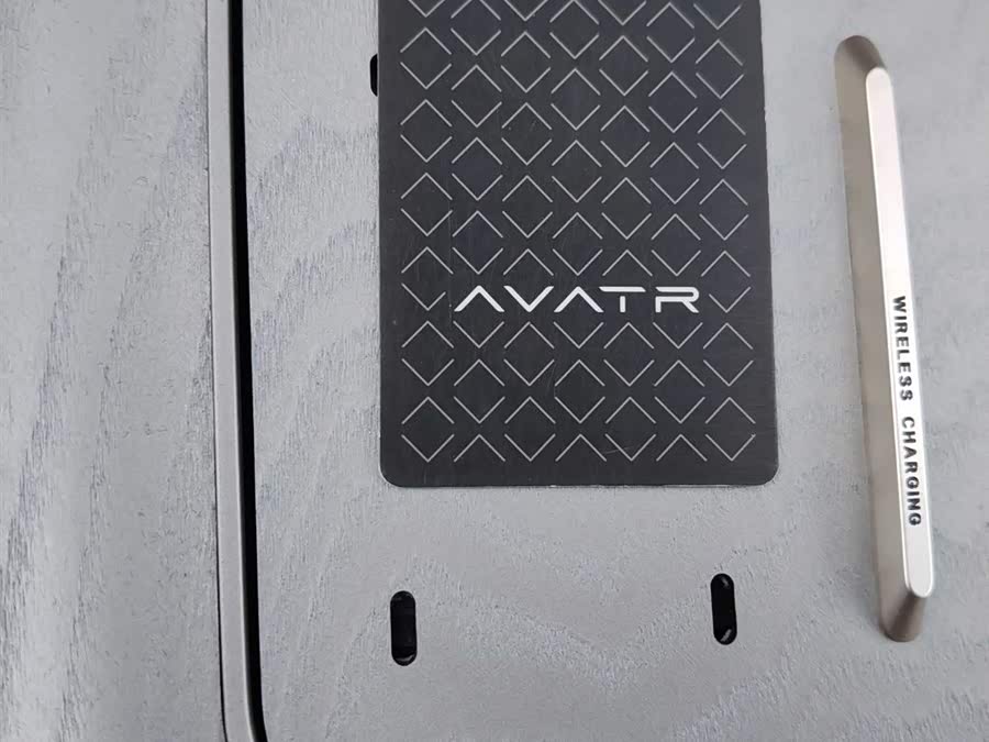 Avatr 12 2023 car image #12