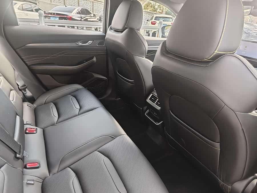 GEELY Preface 2022 image de voiture #12