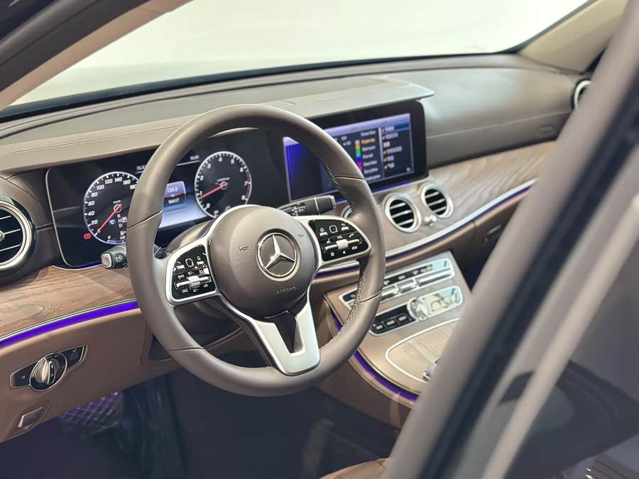 Mercedes-Benz E Class 2020 car image #12