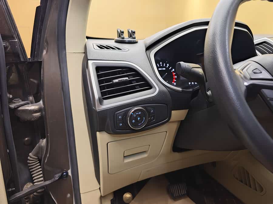 Ford Edge 2016 car image #12