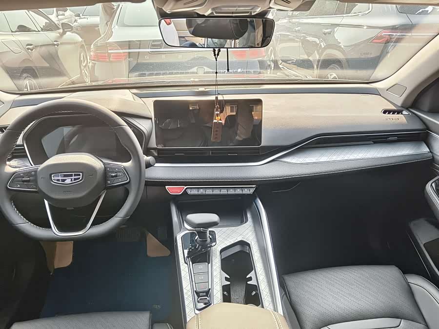 Preface 2022 immagine di auto #12