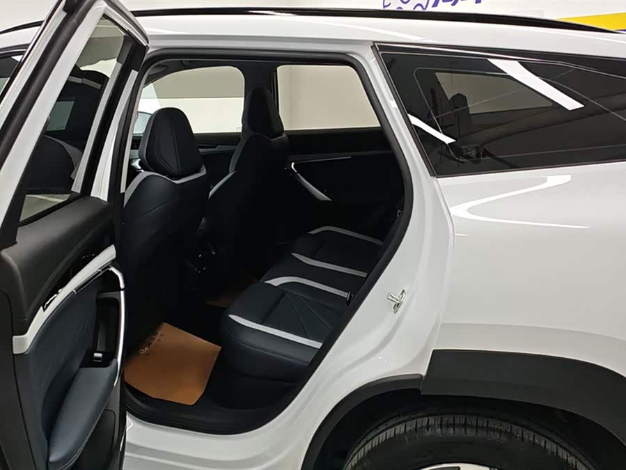 GEELY Boyue L 2023 #12 GEELY Boyue L 2023 car image #12