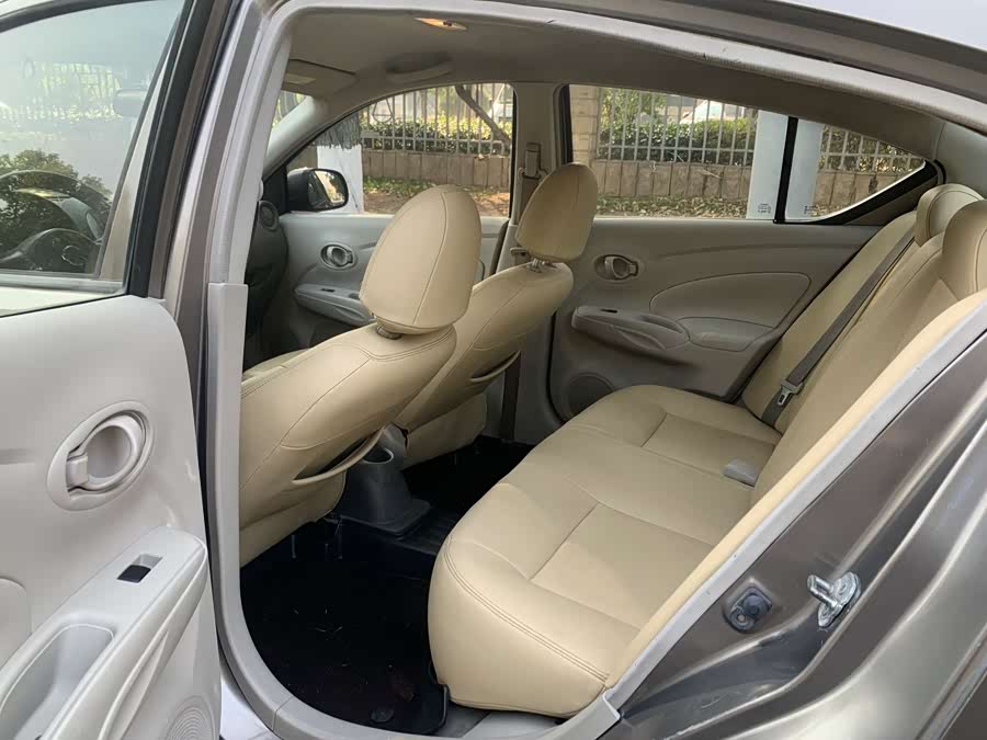 Nissan Sunny 2013 immagine di auto #12