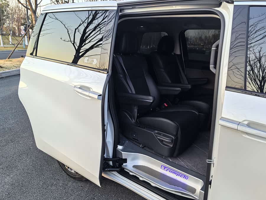 GAC Trumpchi E8 2024 car image #12