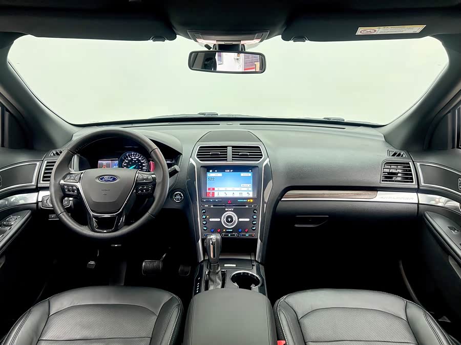 Ford Explorer (Imported) 2018 immagine di auto #12