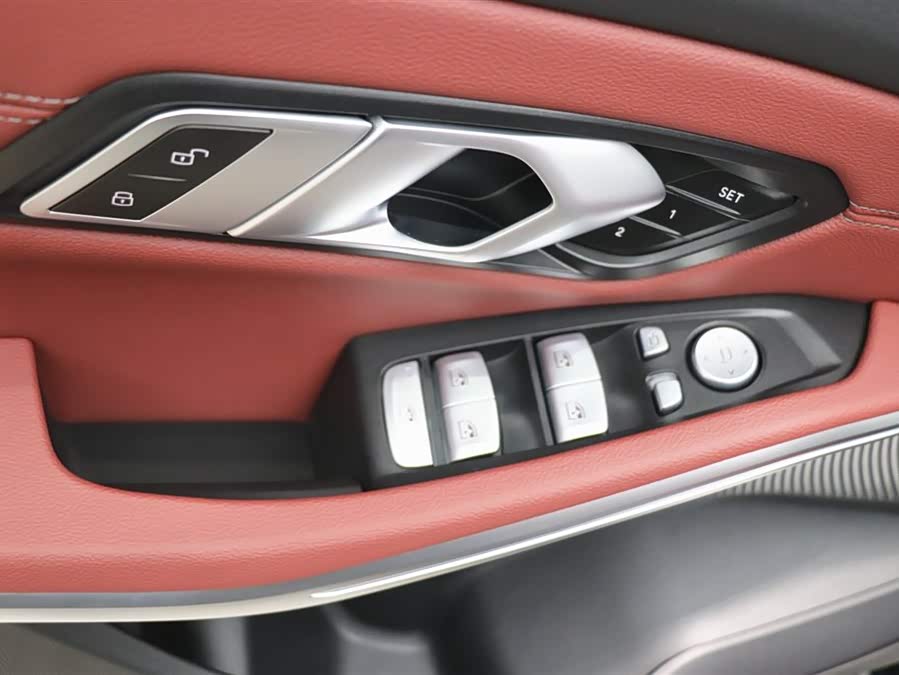 BMW i3 2024 car image #12