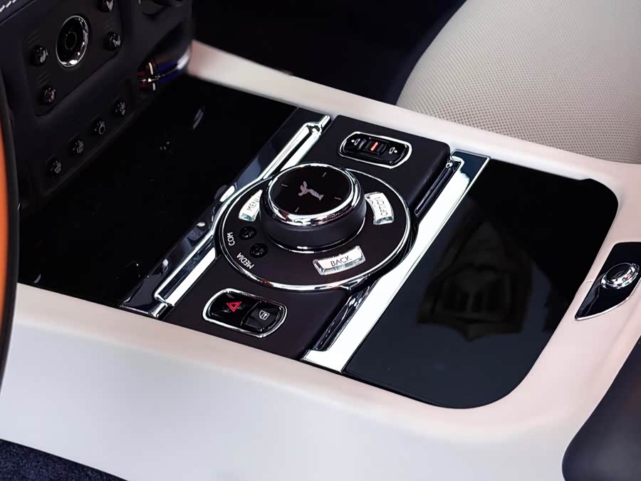 Rolls-Royce 2022 car image #12