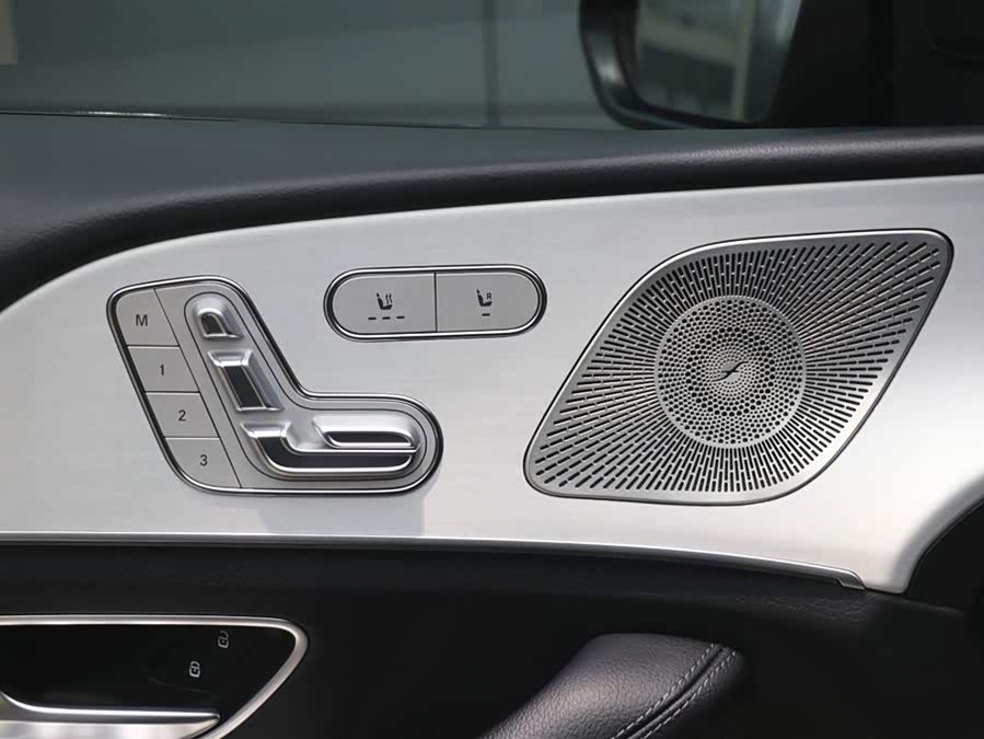 Mercedes-Benz GLE Coupe 2024 صورة سيارة #12