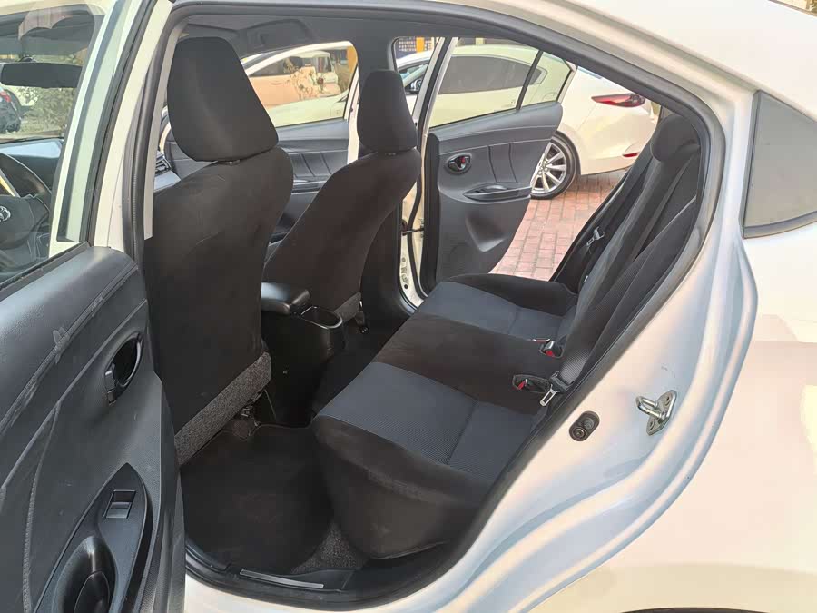 Toyota Yaris L Zhixiang 2020 صورة سيارة #12