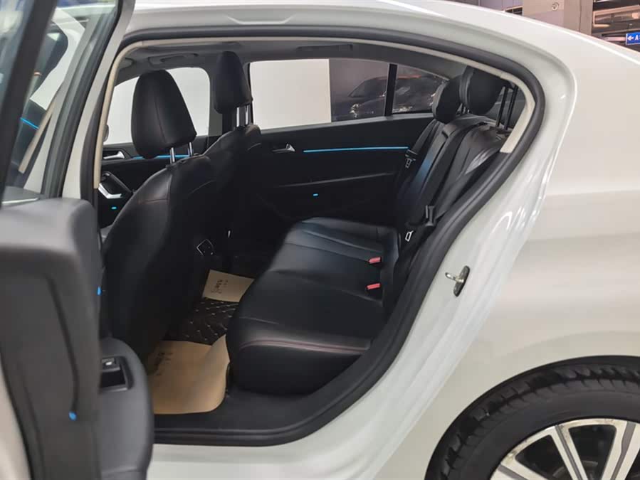 标致 标致408 2018 汽车图片 #12