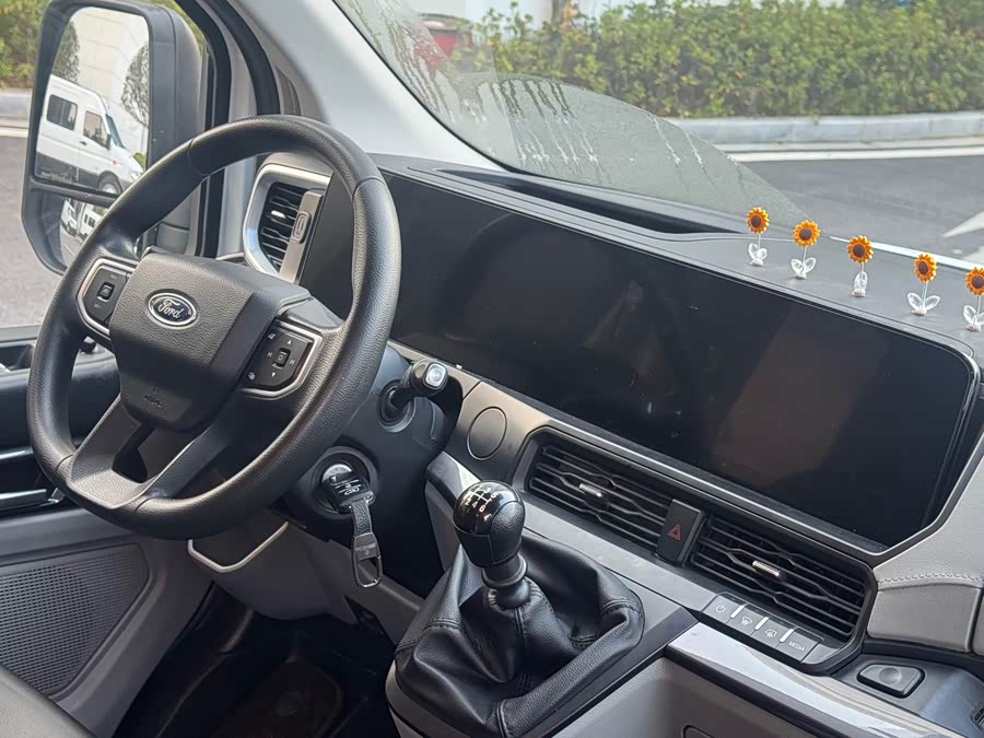 Ford Transit T8 2024 car image #12