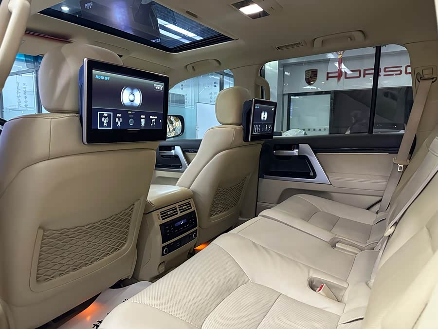 Toyota Land Cruiser 2016 #12 Toyota Land Cruiser 2016 car image #12