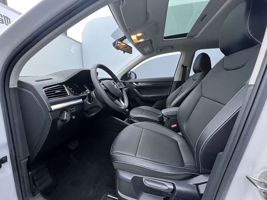 Skoda Kamiq 2024 imagen de coche #12