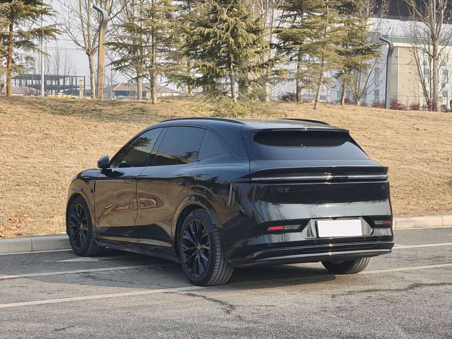 极氪 极氪7X 2024 汽车图片 #12