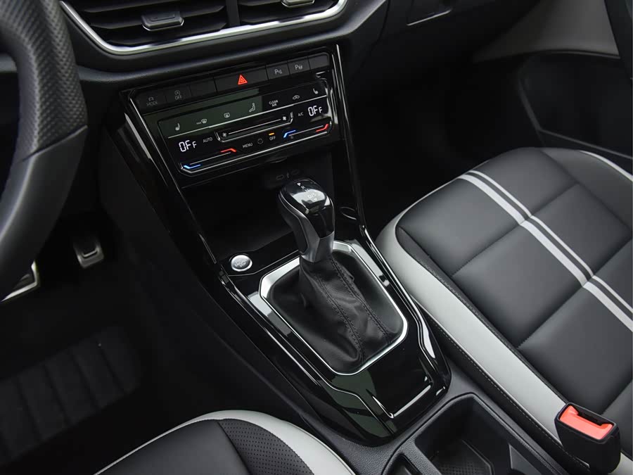 Volkswagen T-Roc 2023 #12 Volkswagen T-Roc 2023 car image #12