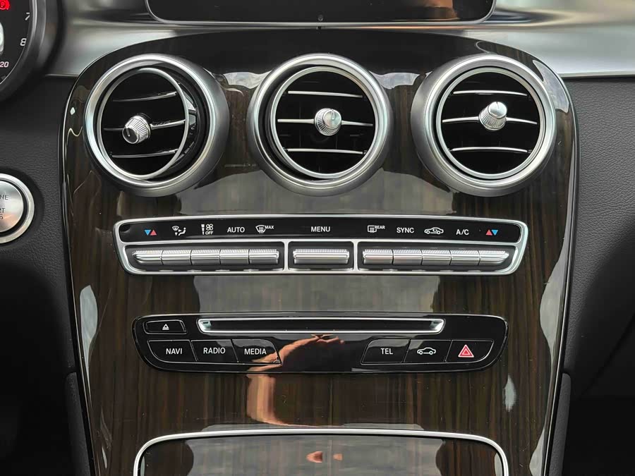 Mercedes-Benz GLC Class 2016 car image #12