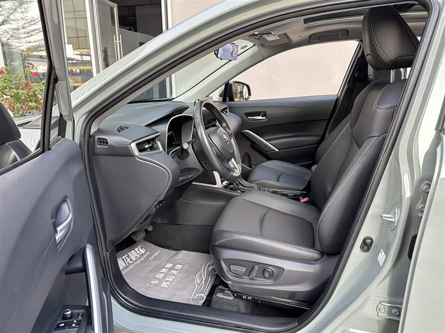 Toyota Corolla Cross 2022 immagine di auto #12