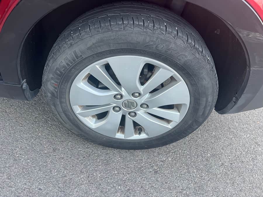 Suzuki S-Cross 2016 imagem de carro #12