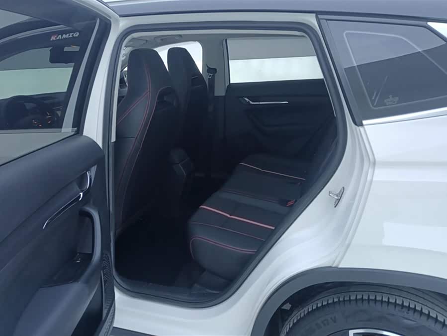 Skoda Kamiq 2020 car image #12