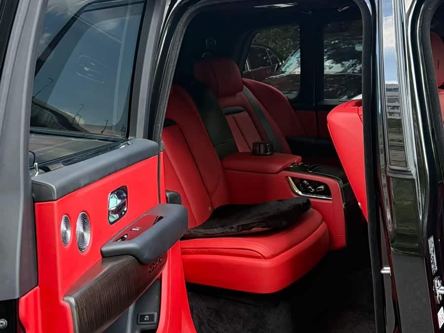 劳斯莱斯 库里南 2019 汽车图片 #12