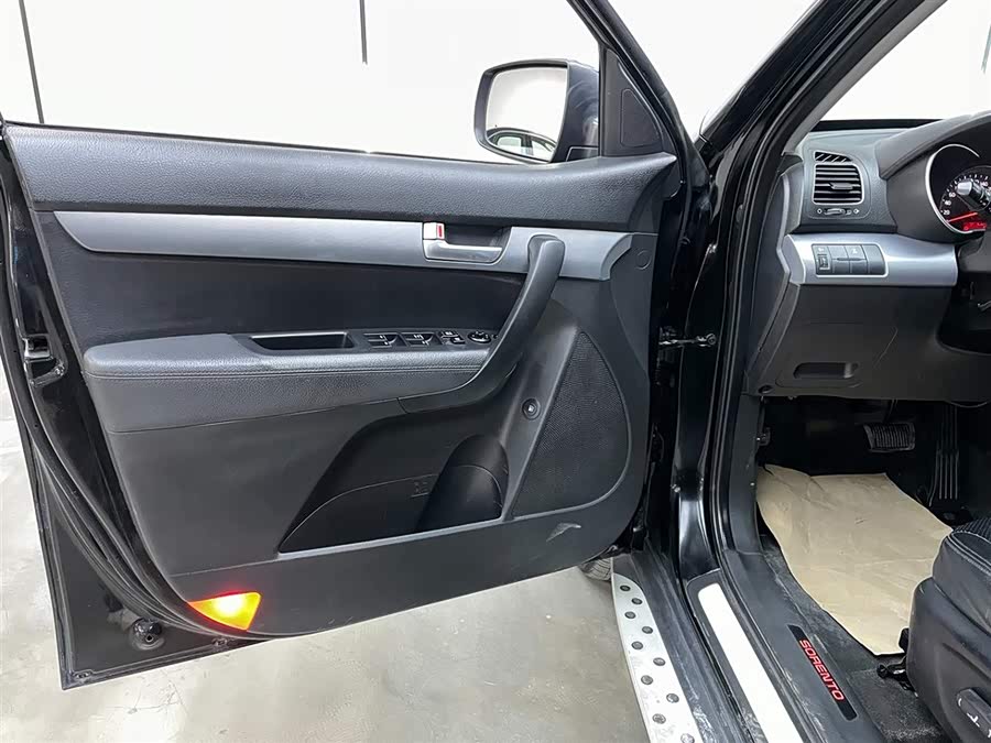 起亚 索兰托 2015 汽车图片 #12