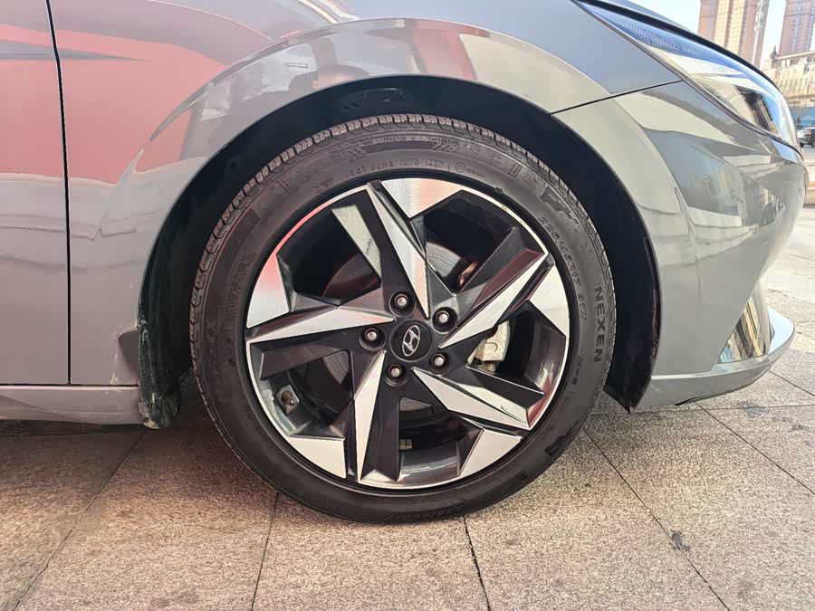 Hyundai Elantra 2022 car image #12