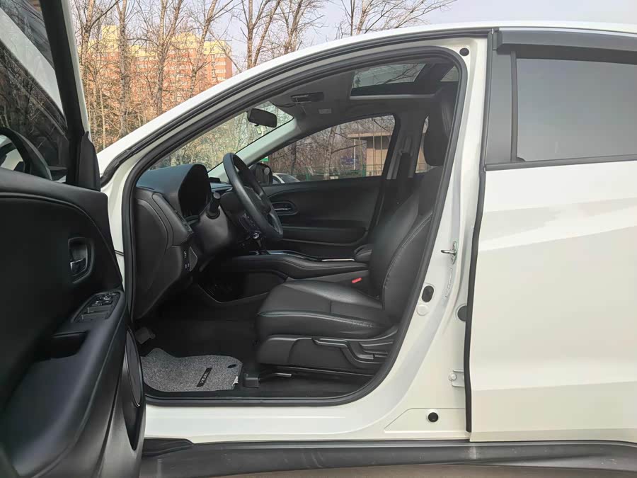 Honda VEZEL 2022 #12 Honda VEZEL 2022 car image #12