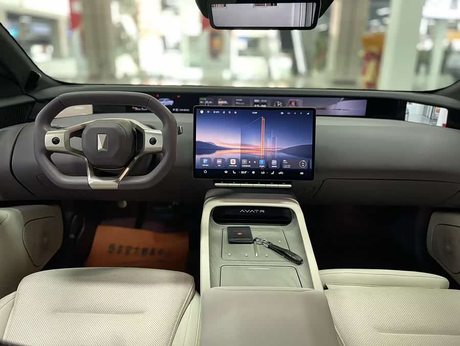Avatr 12 2023 immagine di auto #12