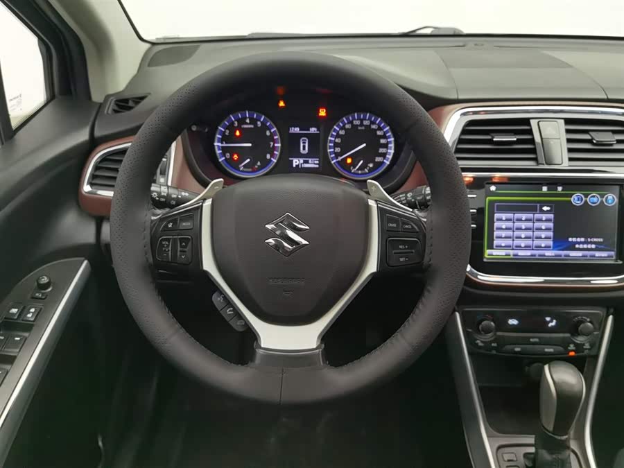 铃木 骁途 2018 汽车图片 #12