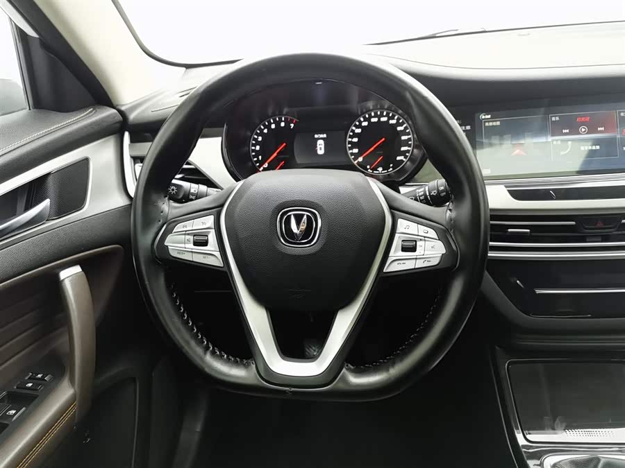 Changan CS35 Plus 2020 #12 Changan CS35 Plus 2020 immagine di auto #12