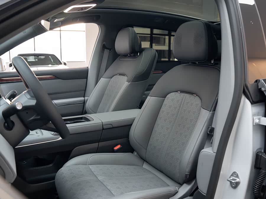 Zeekr 7X 2025 imagem de carro #12