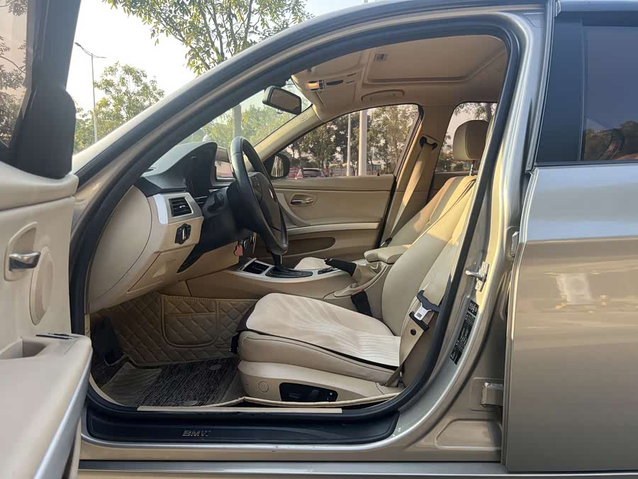 BMW 3 Series (Imported) 2011 immagine di auto #12