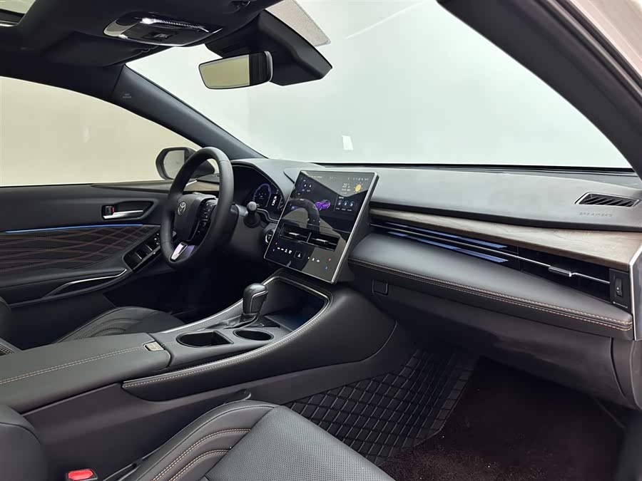 Toyota Avalon 2024 car image #12